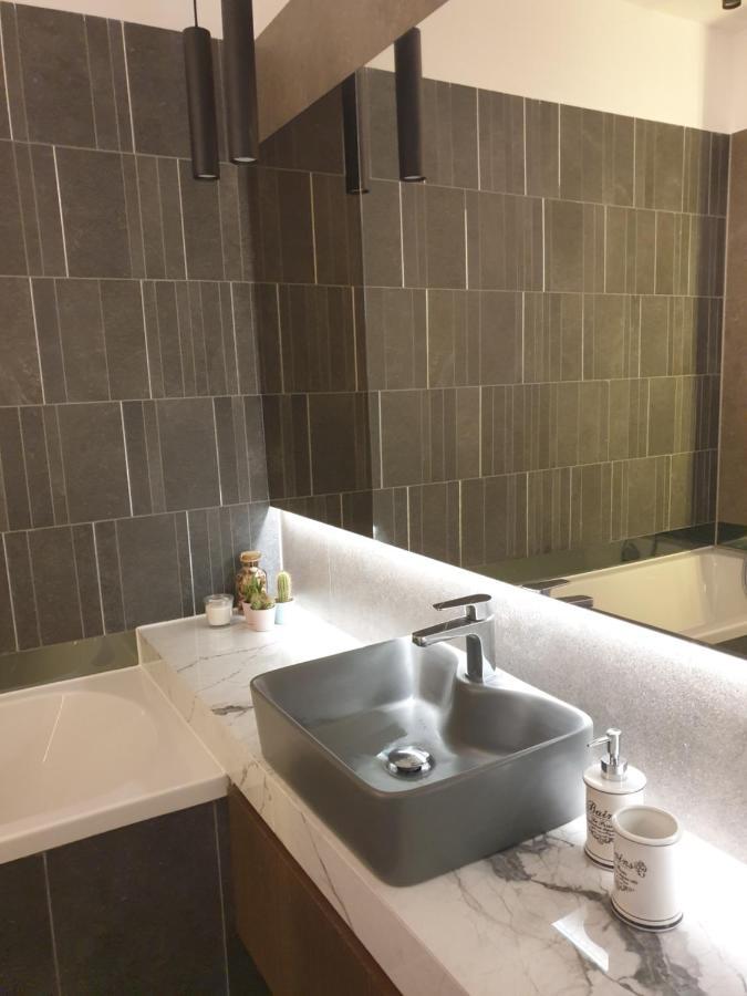 Qualis Apartament Brašov Exteriér fotografie